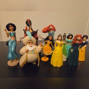 Disney Characters And Princess Figurine Collection
